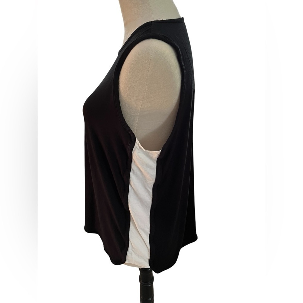J. Jill Wearever Petite Large Black and Cream Sleeveless Top Loose Fit